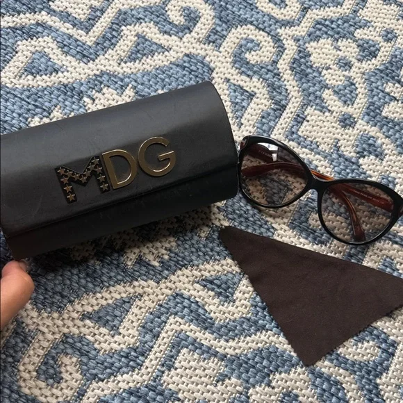 Tom Ford Women's Black and Brown Sunglasses - Picture 8 of 9